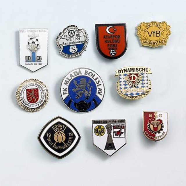 Pinhard enamel lapel Pins YOLEEN CO., LTD.